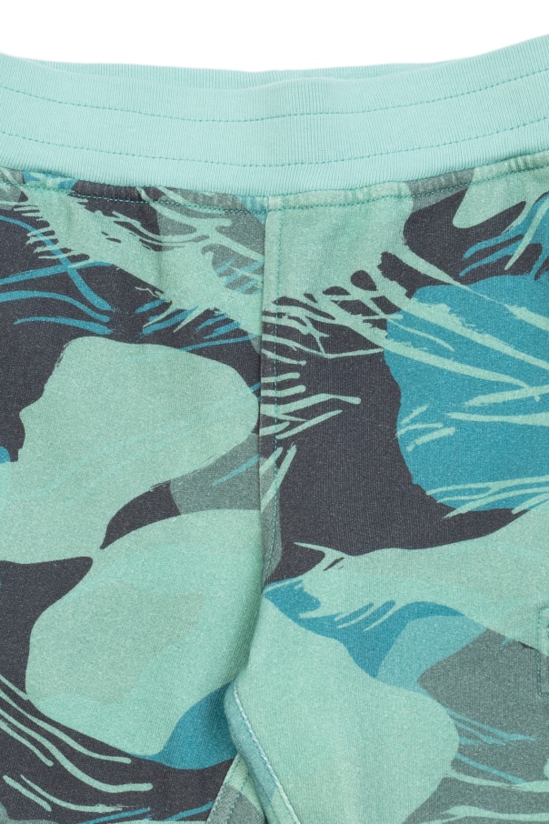 Stone Island Compass-badge Cotton Shorts In Emerald