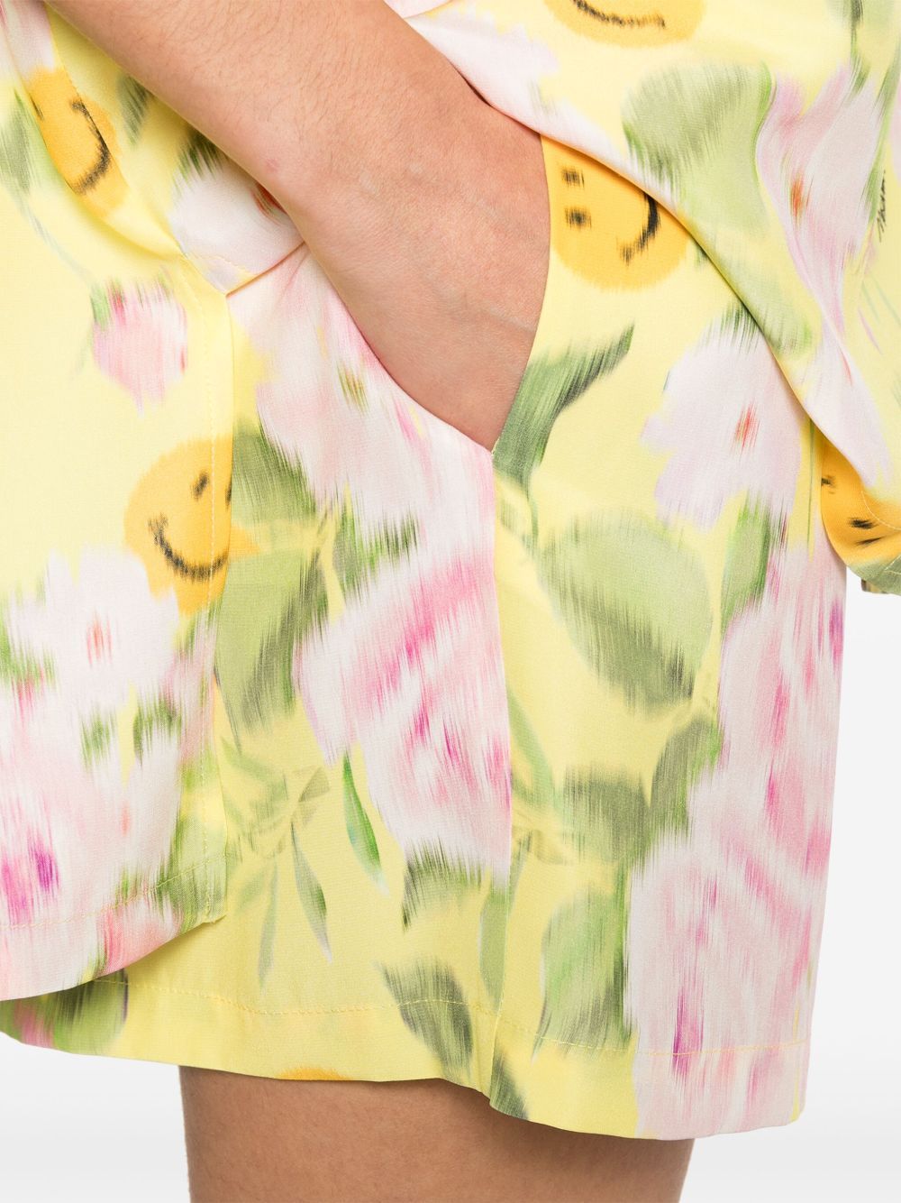 Moschino Elasticated Waistband Floral Print Smiley Face Shorts In Yellow