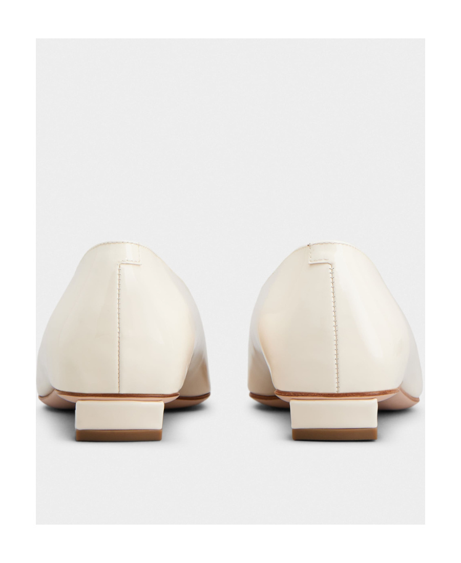 Roger Vivier Belle Vivier Ballet Flats In Nude