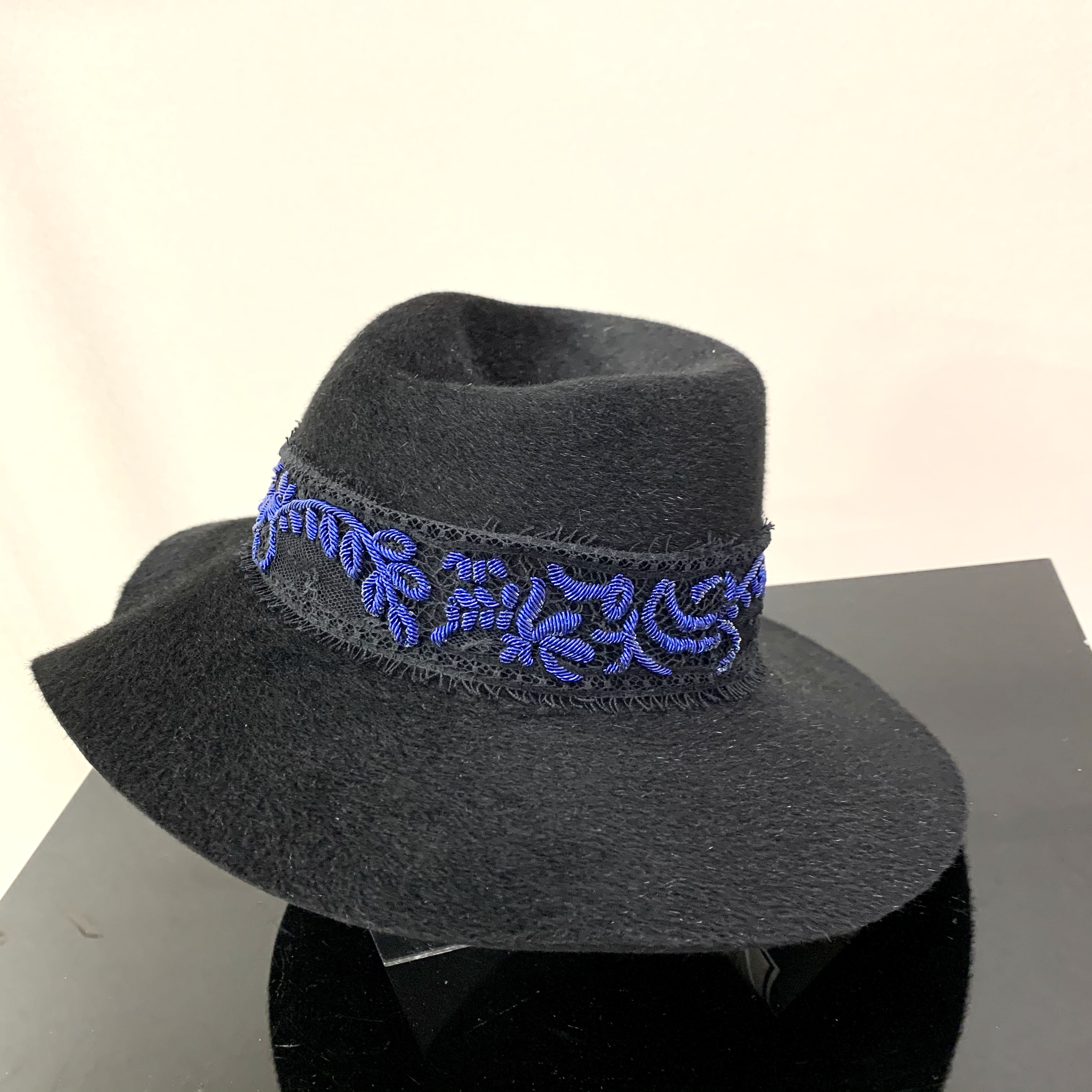 MAISON MICHEL EMBROIDERED LACE HAT 
