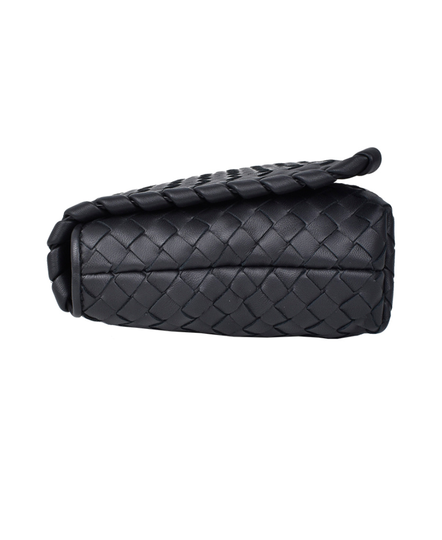 Bottega Veneta Intrecciato Woven Shoulder Bag In Black