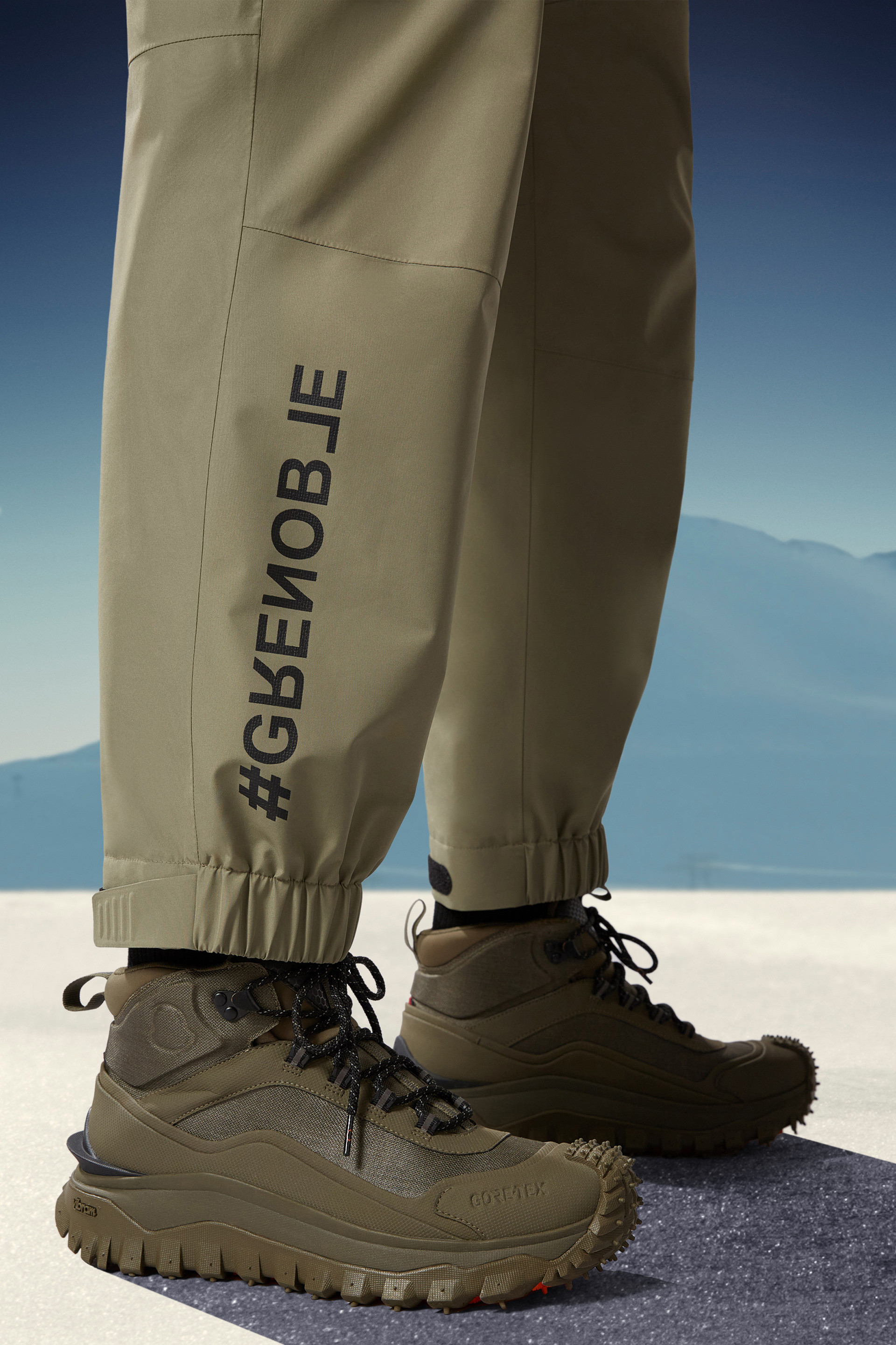 Moncler Gore-tex Straight-leg Trousers In Brown