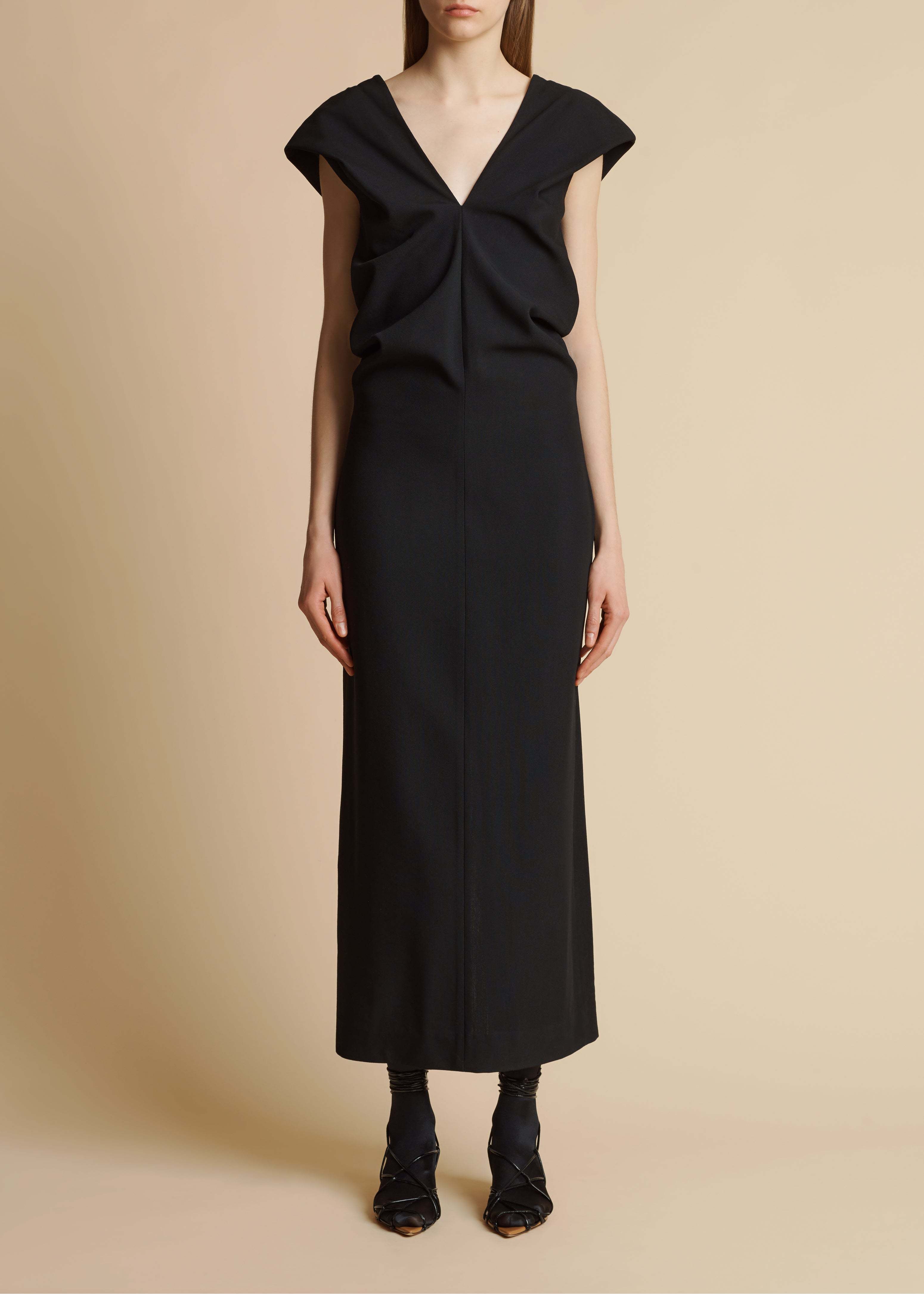 Khaite Ima Wool-blend Grain De Poudre Maxi Dress In Black
