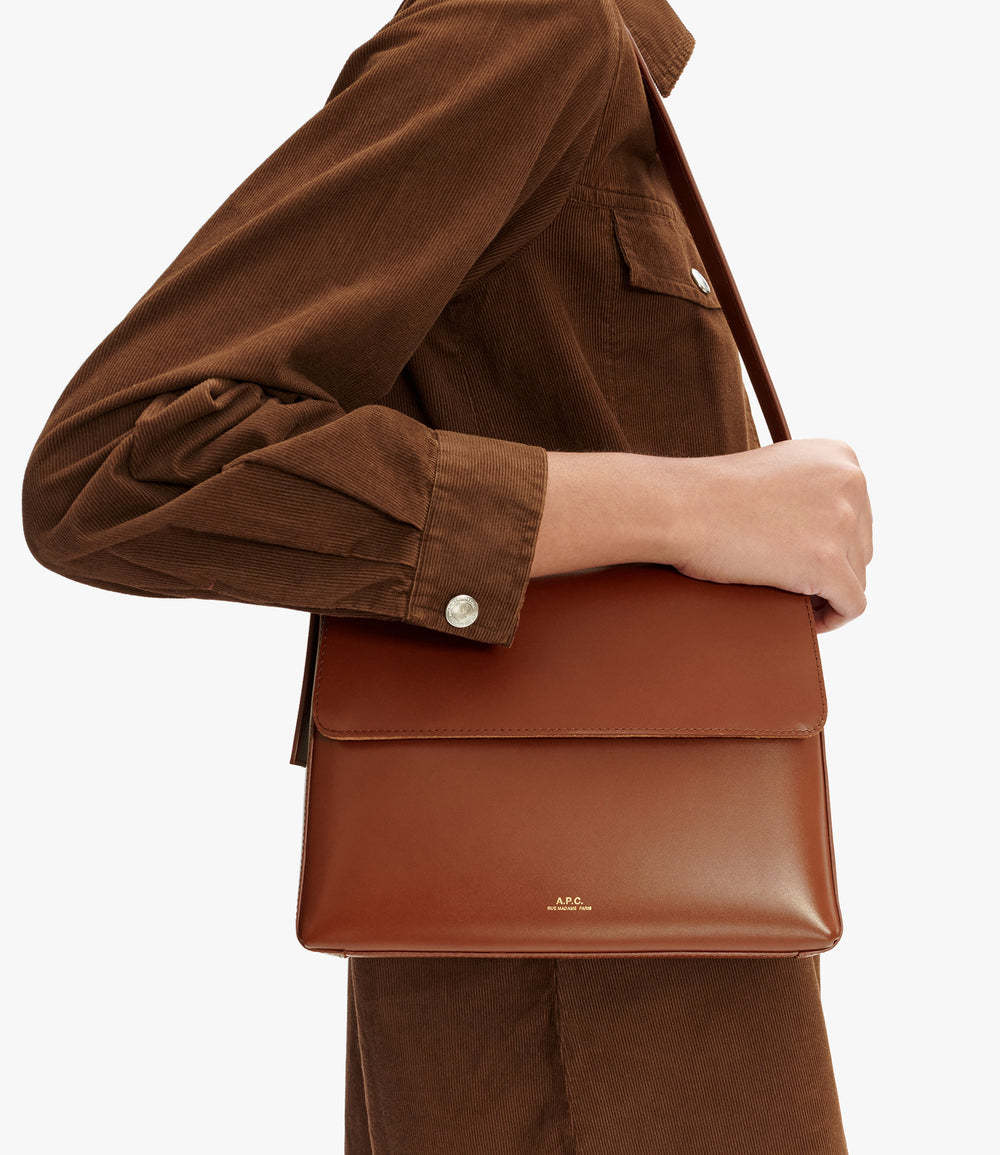 Apc Virginie Leather Shoulder Bag In Red