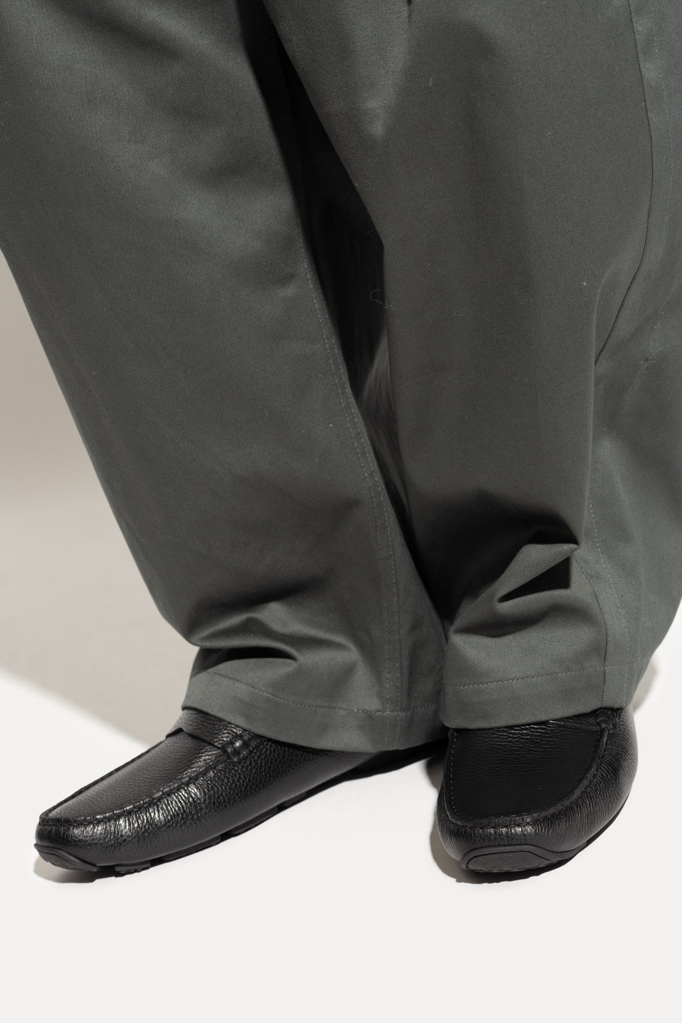 Bally Pilot Driver Leather Loafers In Black