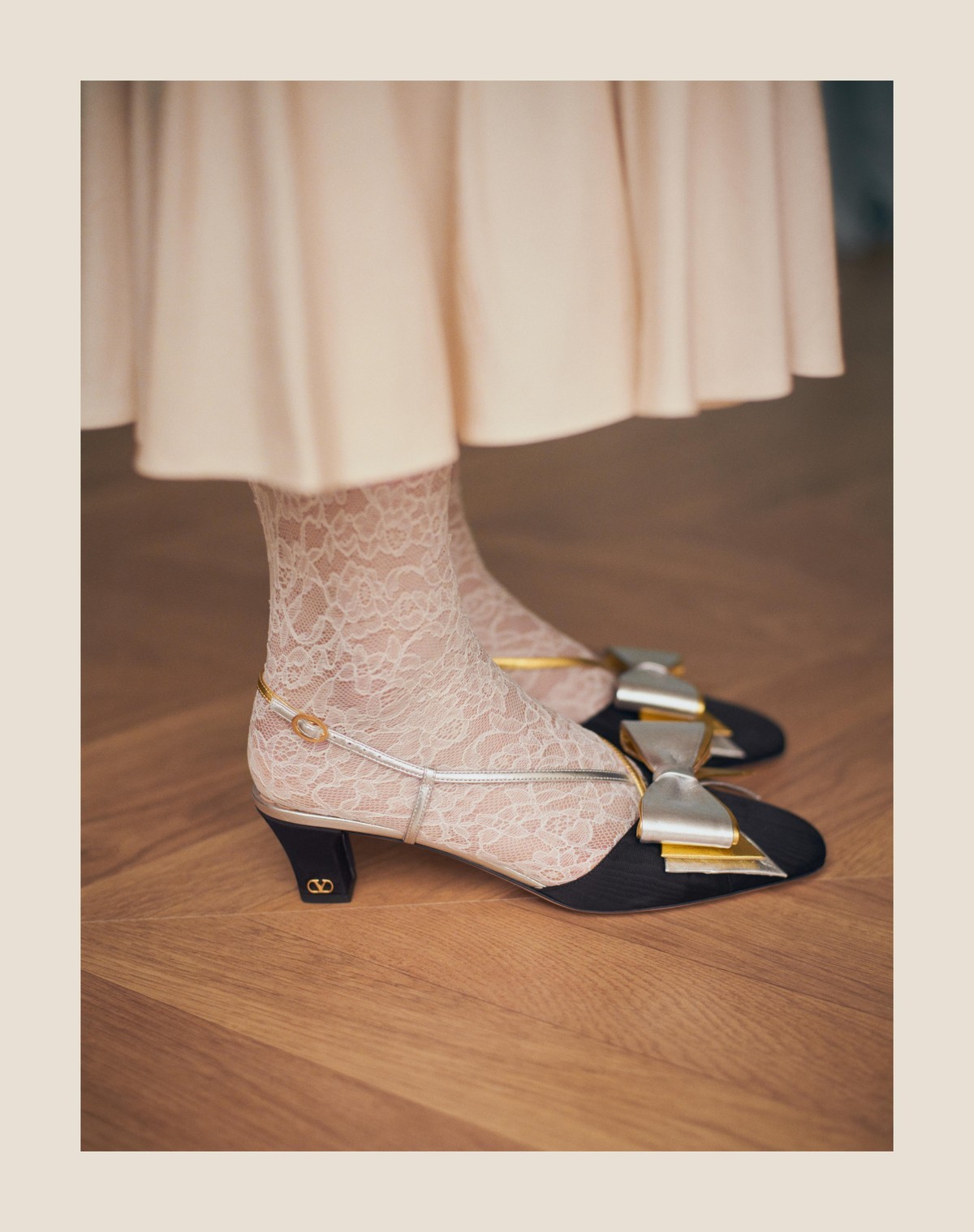 Valentino Bowow T. 45 Mid Heel Pumps In Multicolor