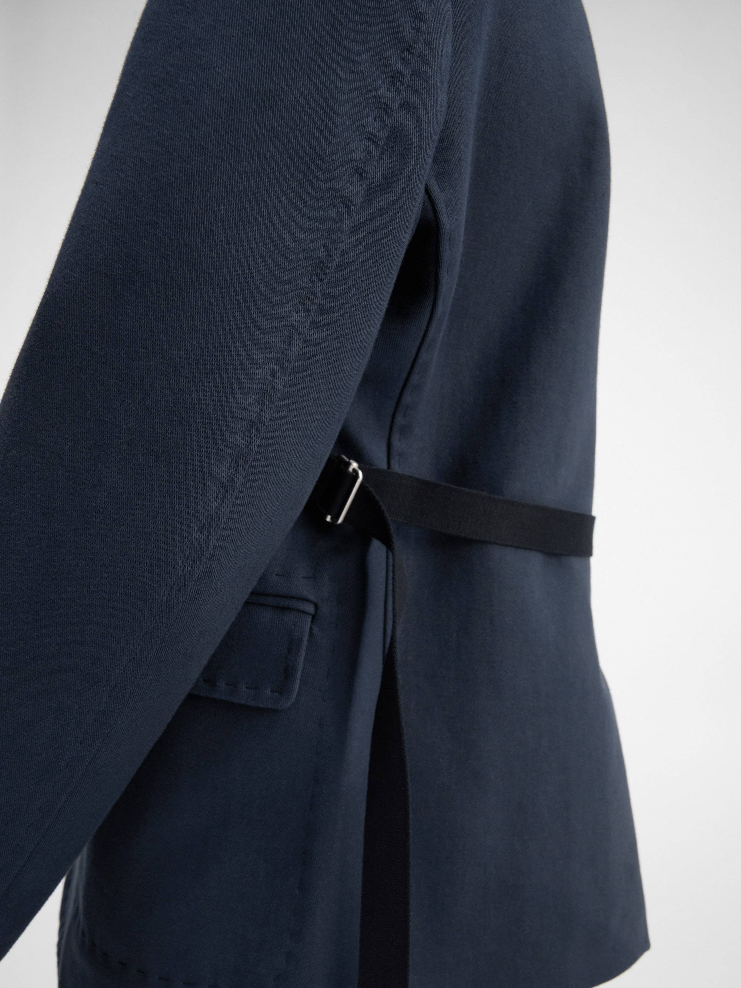 Jacquemus La Veste Piccinni Belted Jacket Featuring Notch Lapels In Black