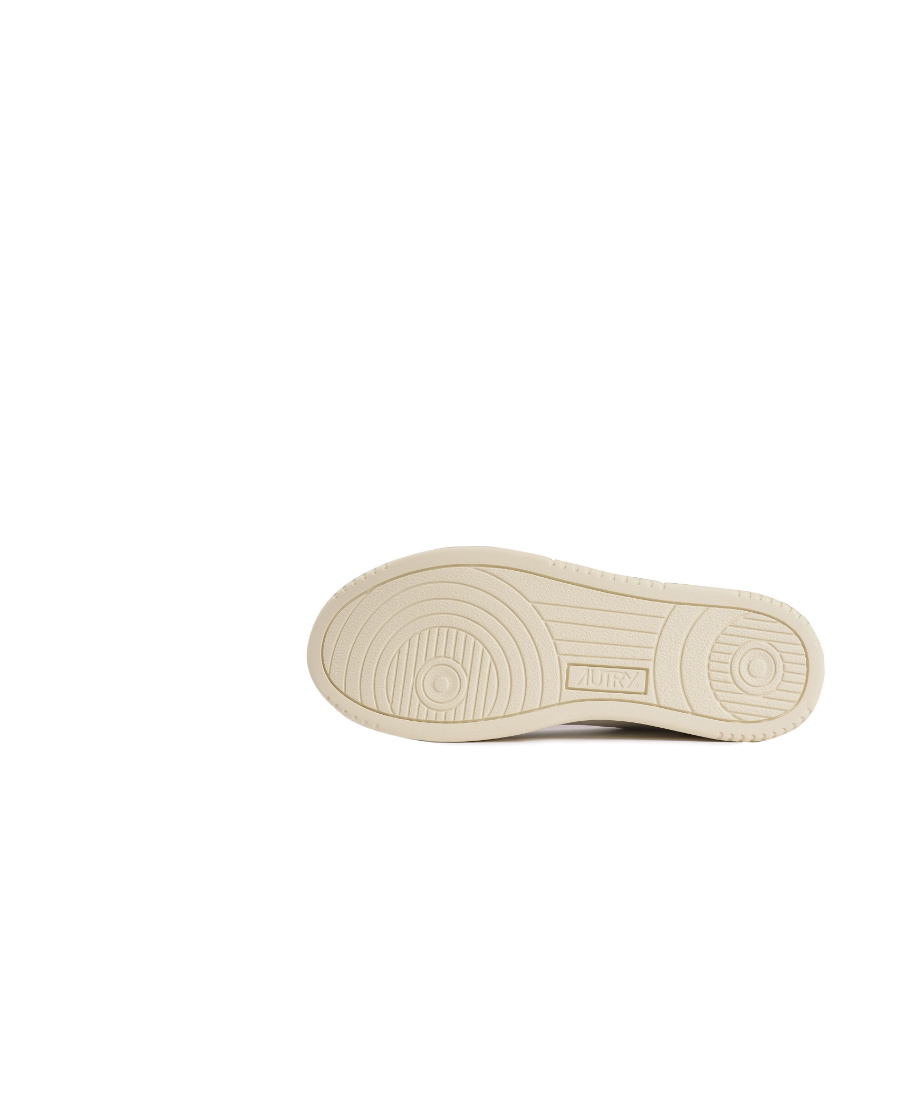 Autry Medalist Low-top Sneaker In White