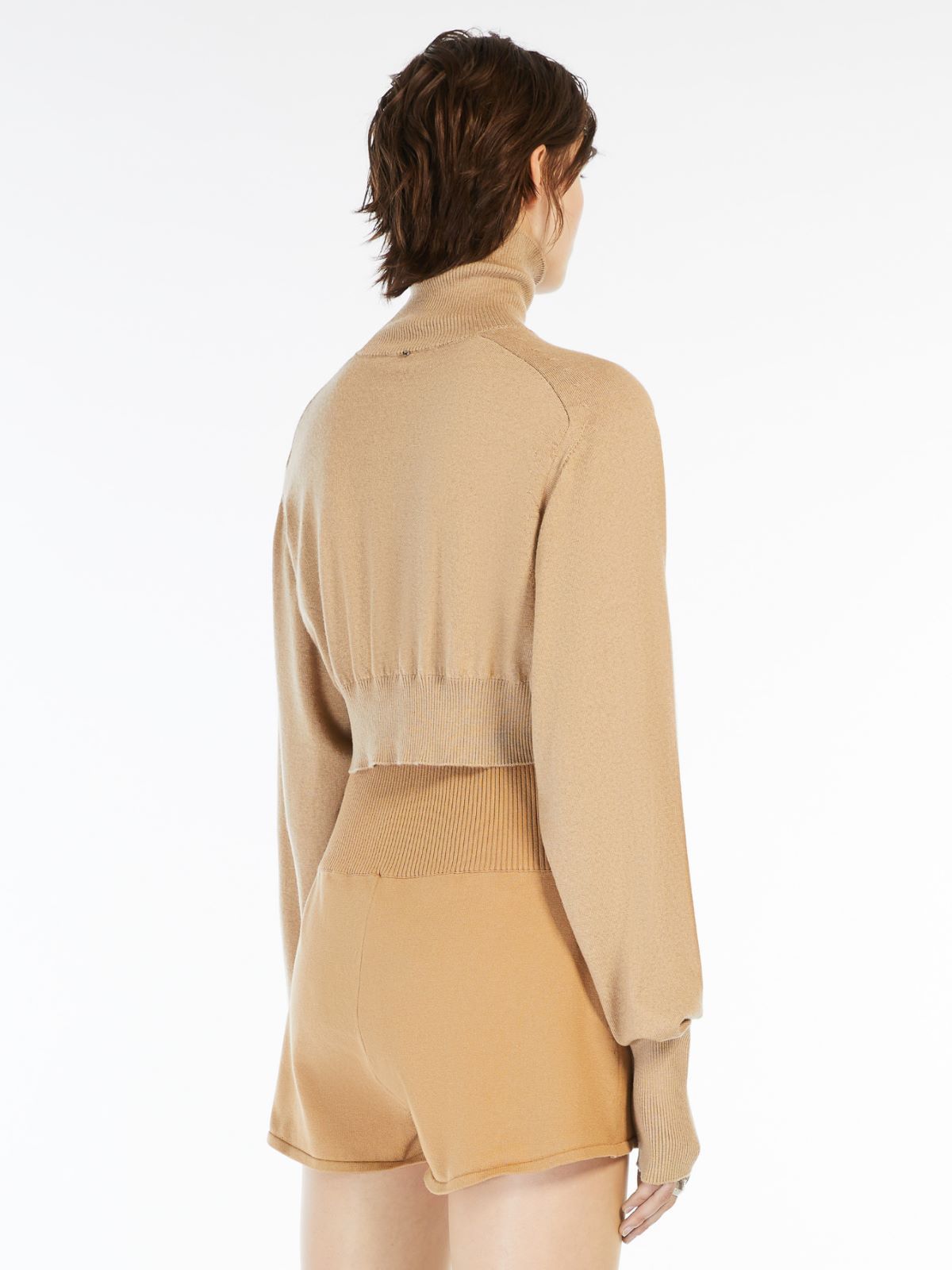 Sportmax Maglia Ululato A Lupetto Cropped In Nude
