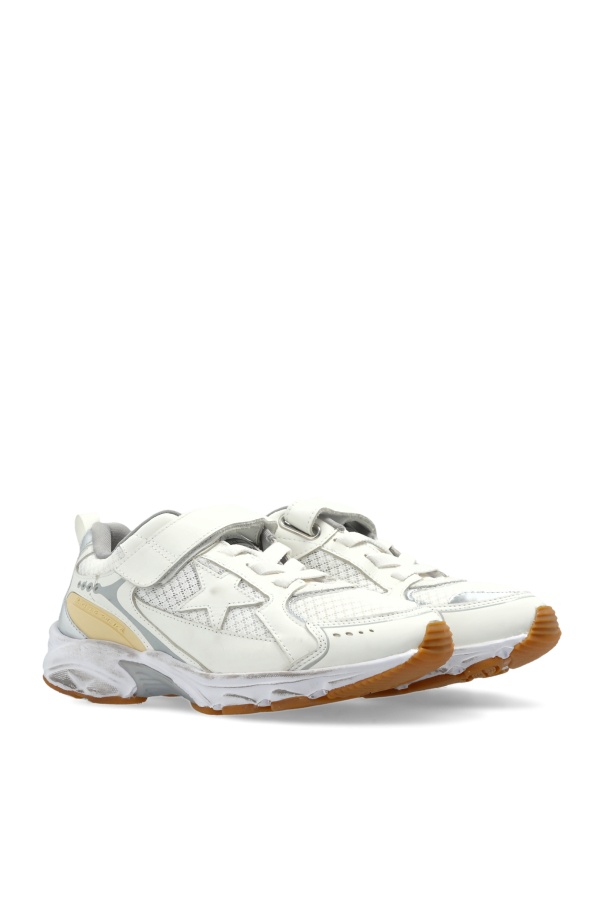 Golden Goose Round-toe Low-top Sneakers In White