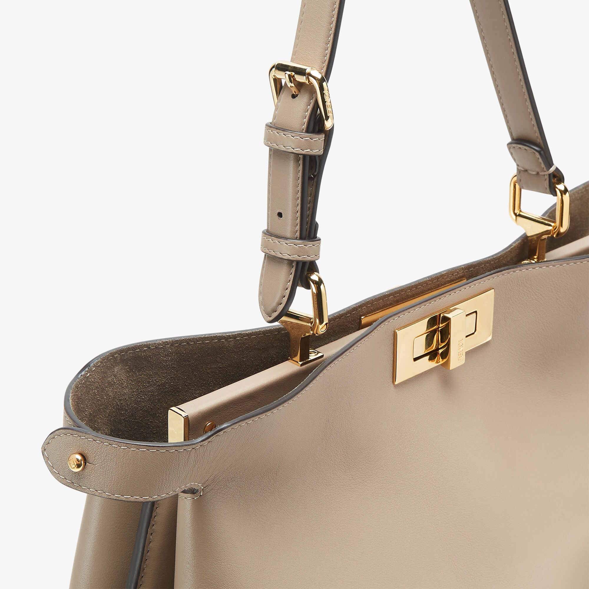 Fendi Signature Large Peekaboo Soft Handbag In Nude