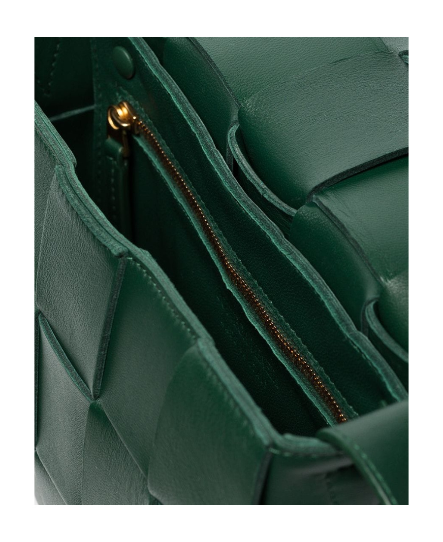 Bottega Veneta Cassette Maxi-intrecciato Crossbody Bag In Green