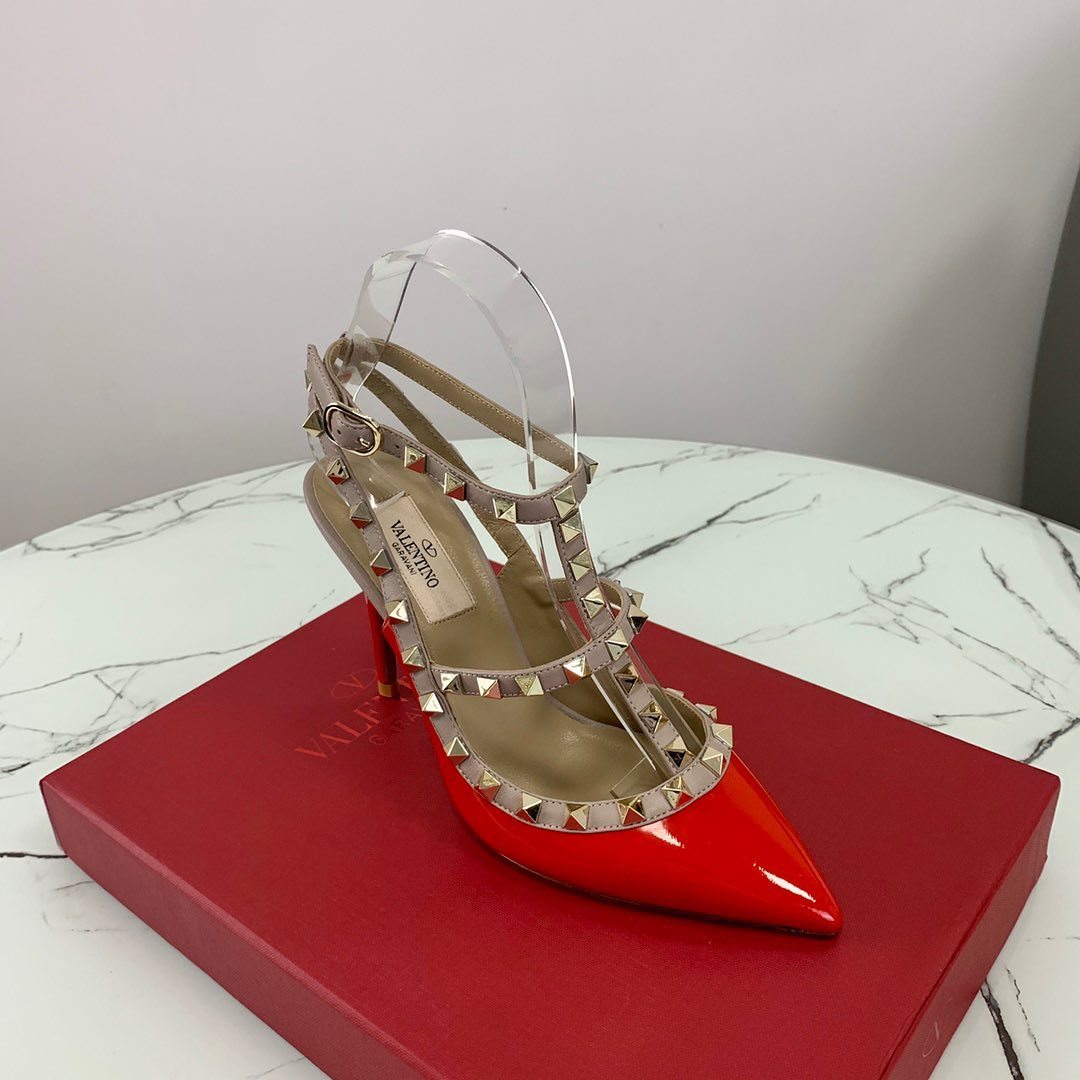VALENTINO GARAVANI ROCKSTUD 100MM PATENT PUMPS 