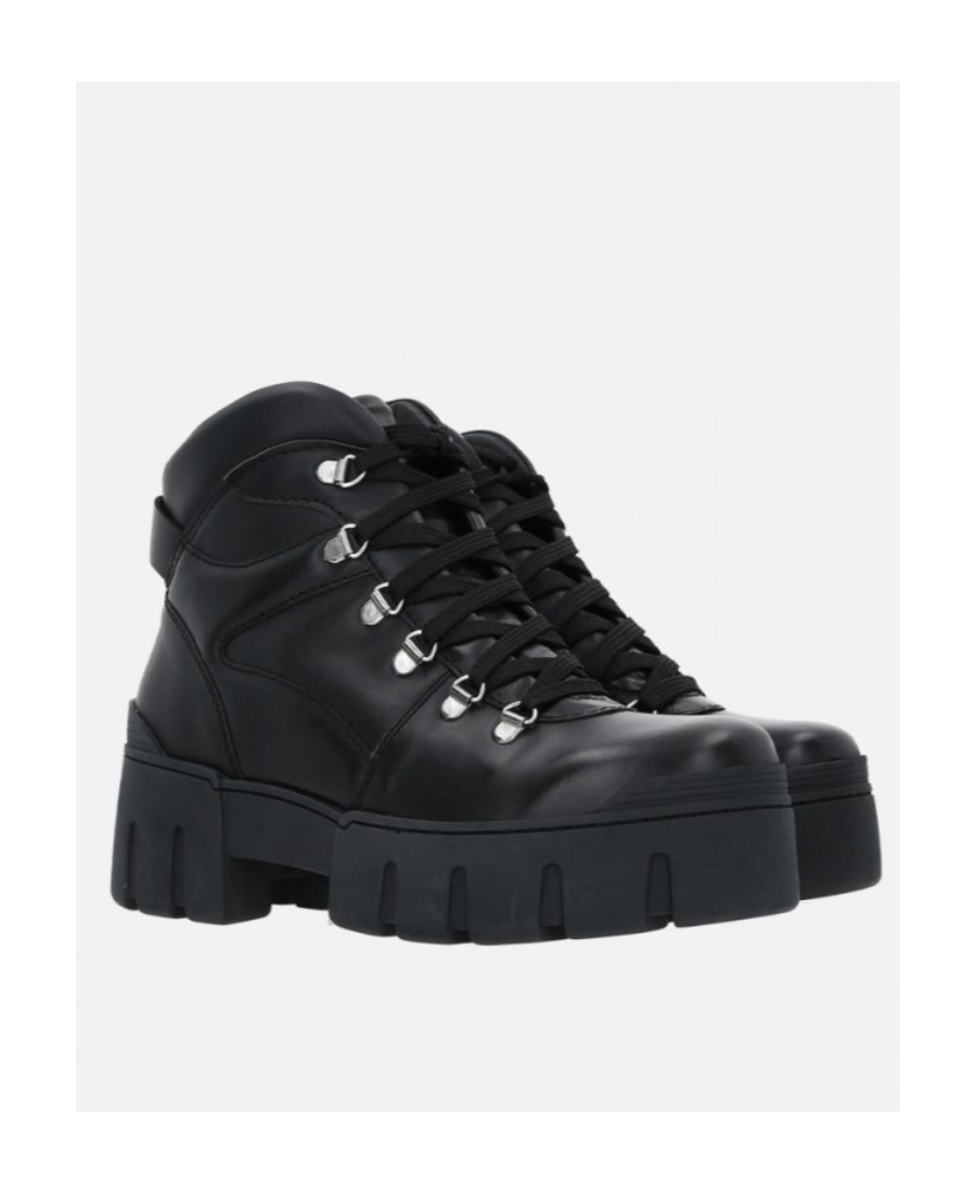 Isabel Marant Lace-up Leather Boots In Black