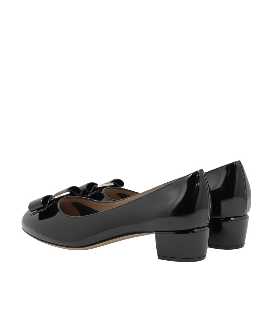 Ferragamo 'vara' Ballet Shoes In Black