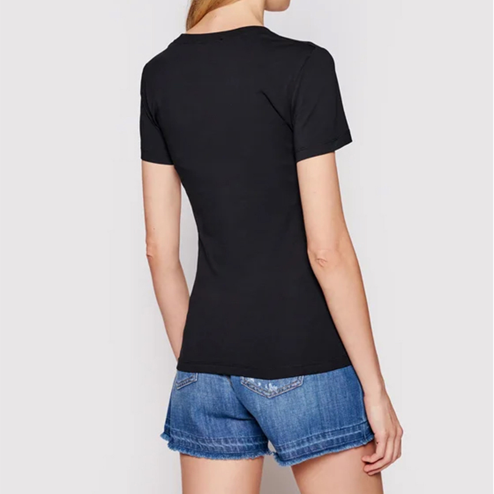 Moschino Round-necked Logo T-shirt In Black