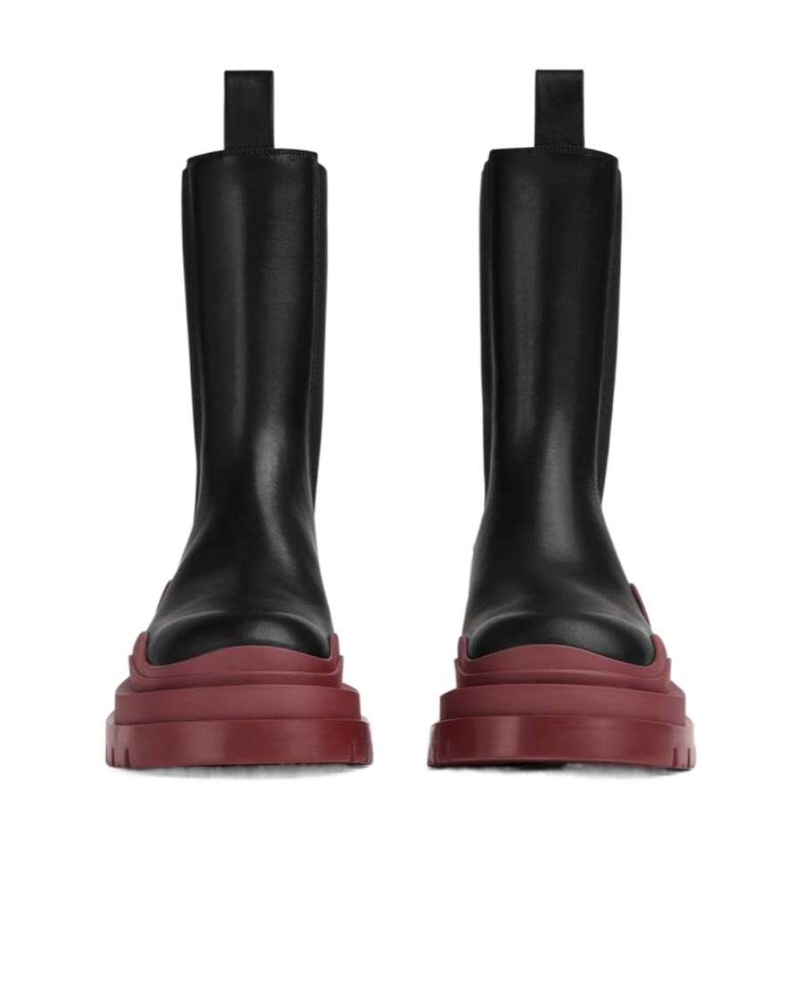 Bottega Veneta Leather Chelsea Boots In Black