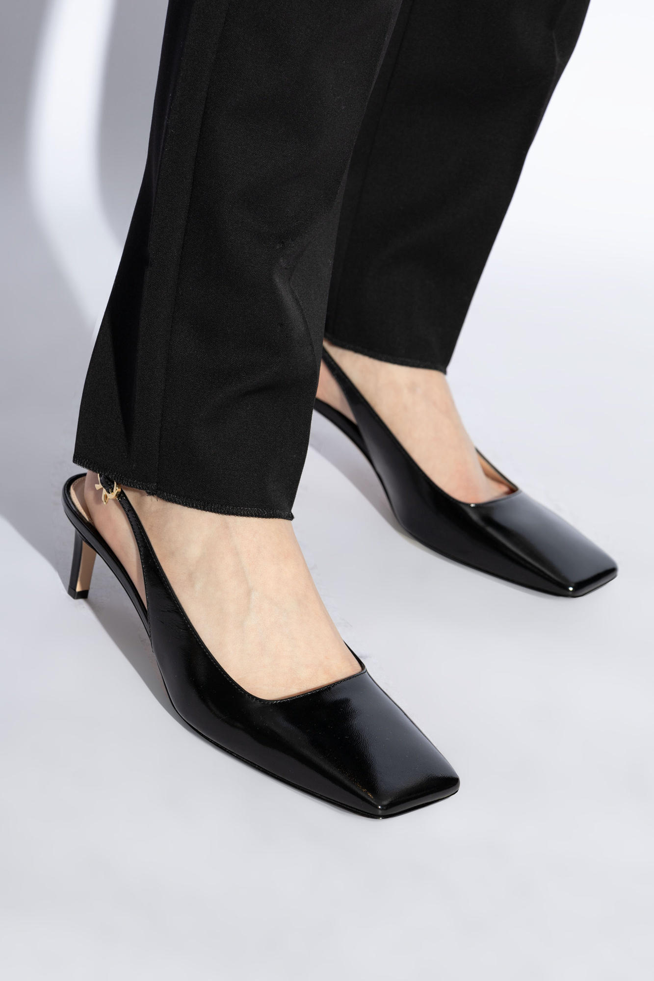 Gianvito Rossi Slingback Décol In Black