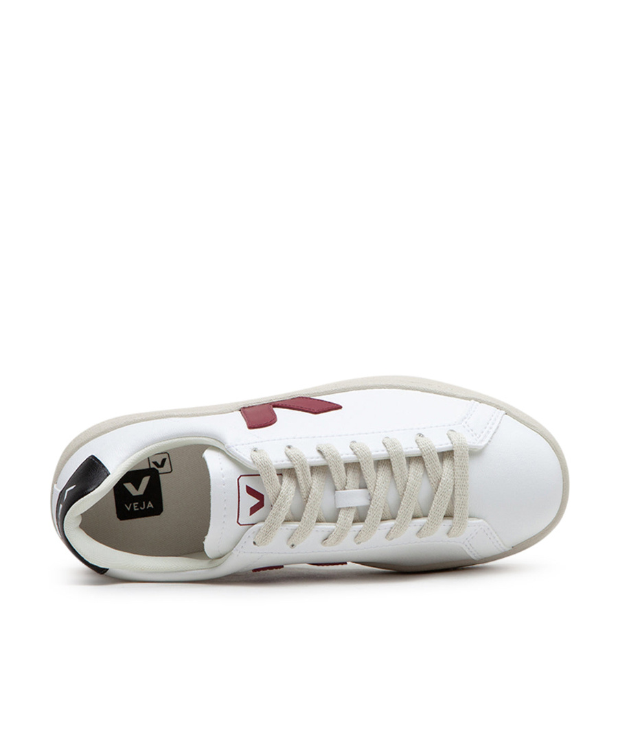 Veja Low-top Leisure Sneakers In White