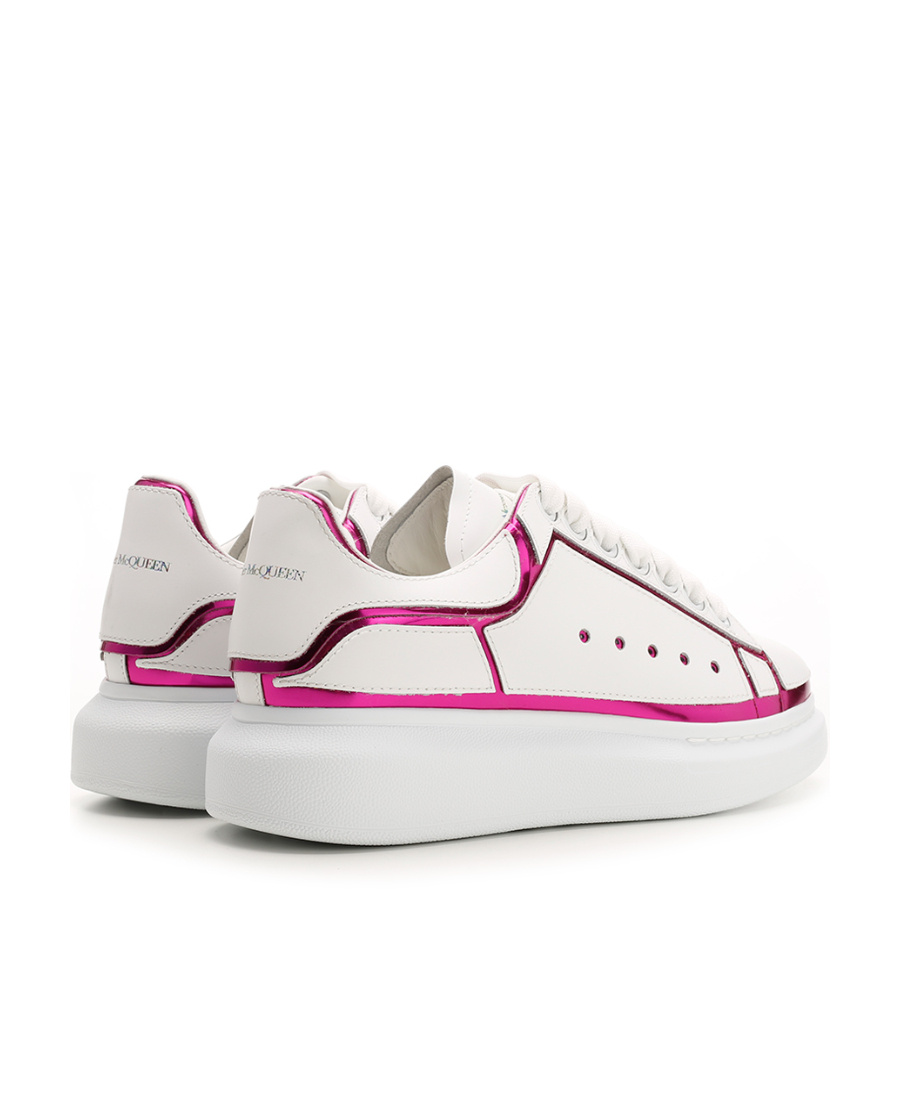 Alexander Mcqueen Logo-laced Casual Sneakers In White