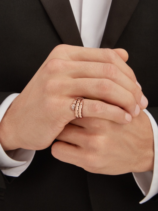 Bvlgari Womens Rose Gold Serpenti Viper 18ct Rose-gold And 0.1ct Brilliant-cut Diamond Ring In Yellow