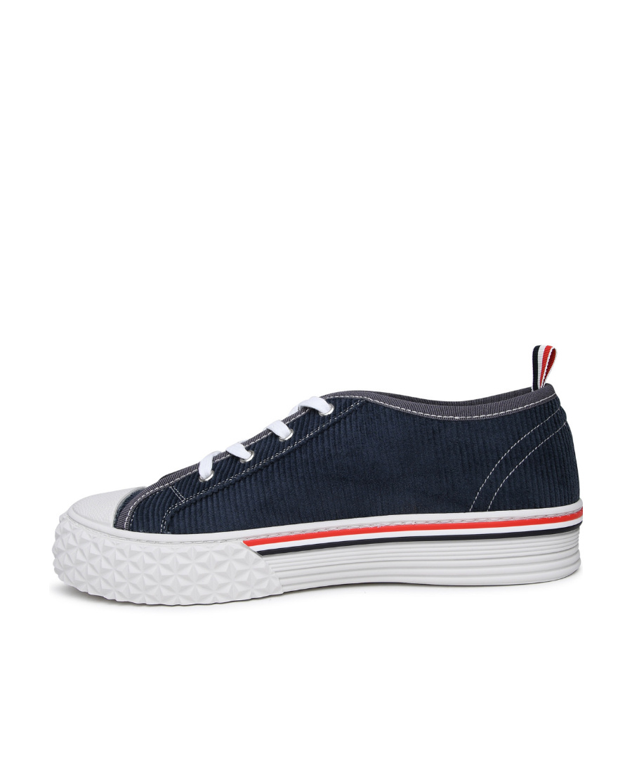 Thom Browne Round-toe Lace-up Sneakers In Black