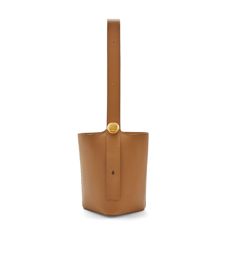 Loewe Pebble Medium Bucket Shoulder Bag In Brown