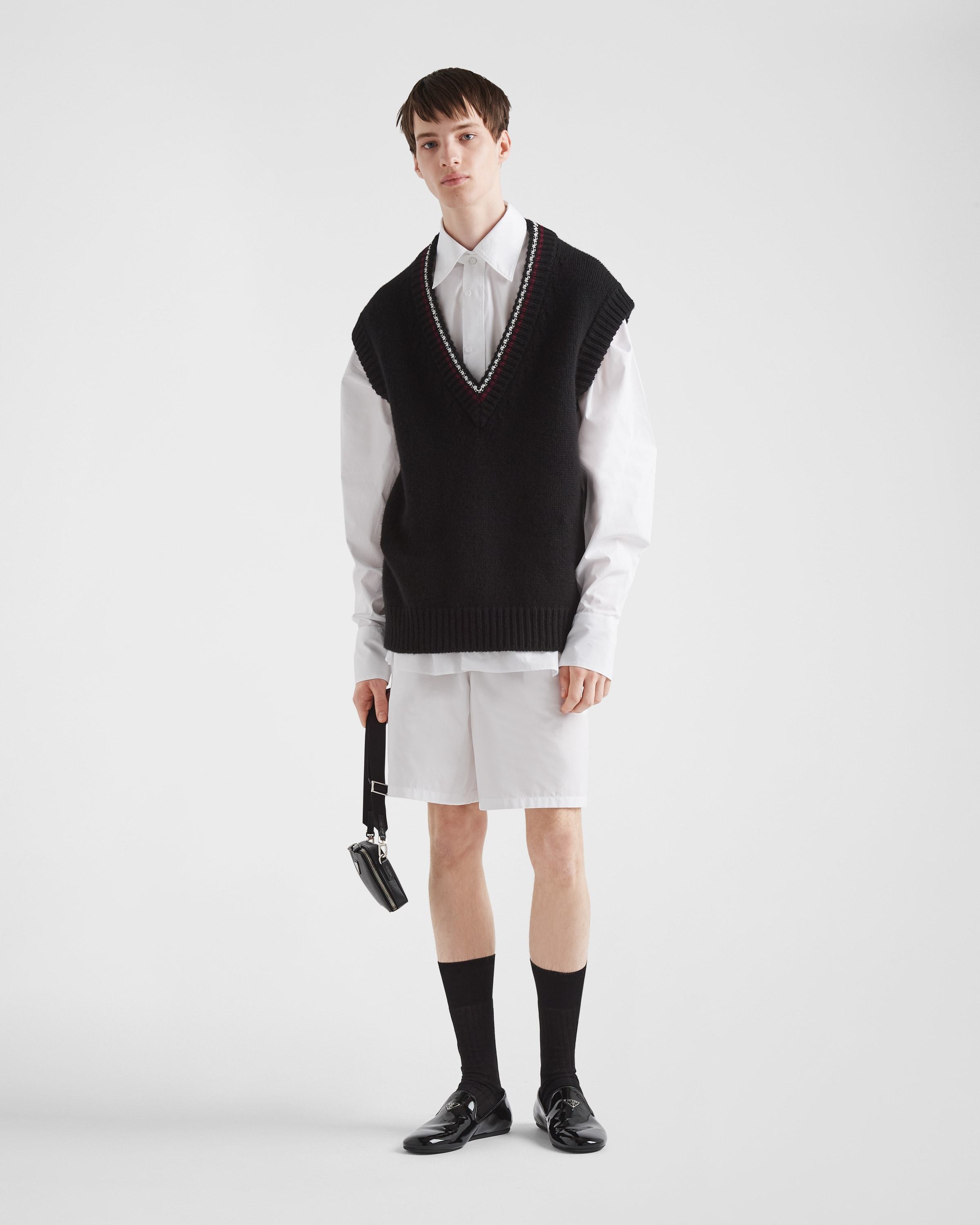 Prada Chunky-knit Cashmere Vest In Black