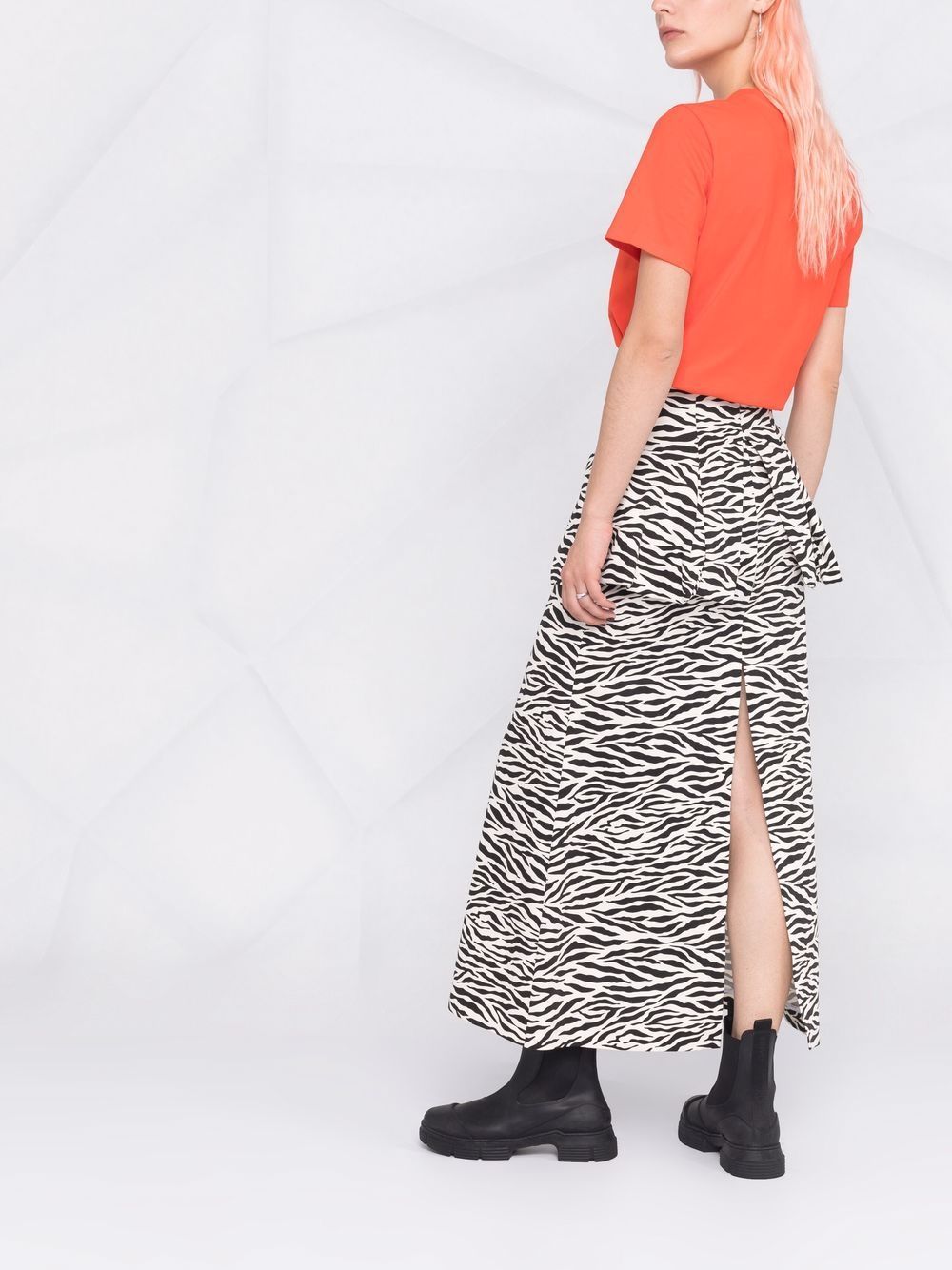 Msgm Logo-print Cropped T-shirt In Orange