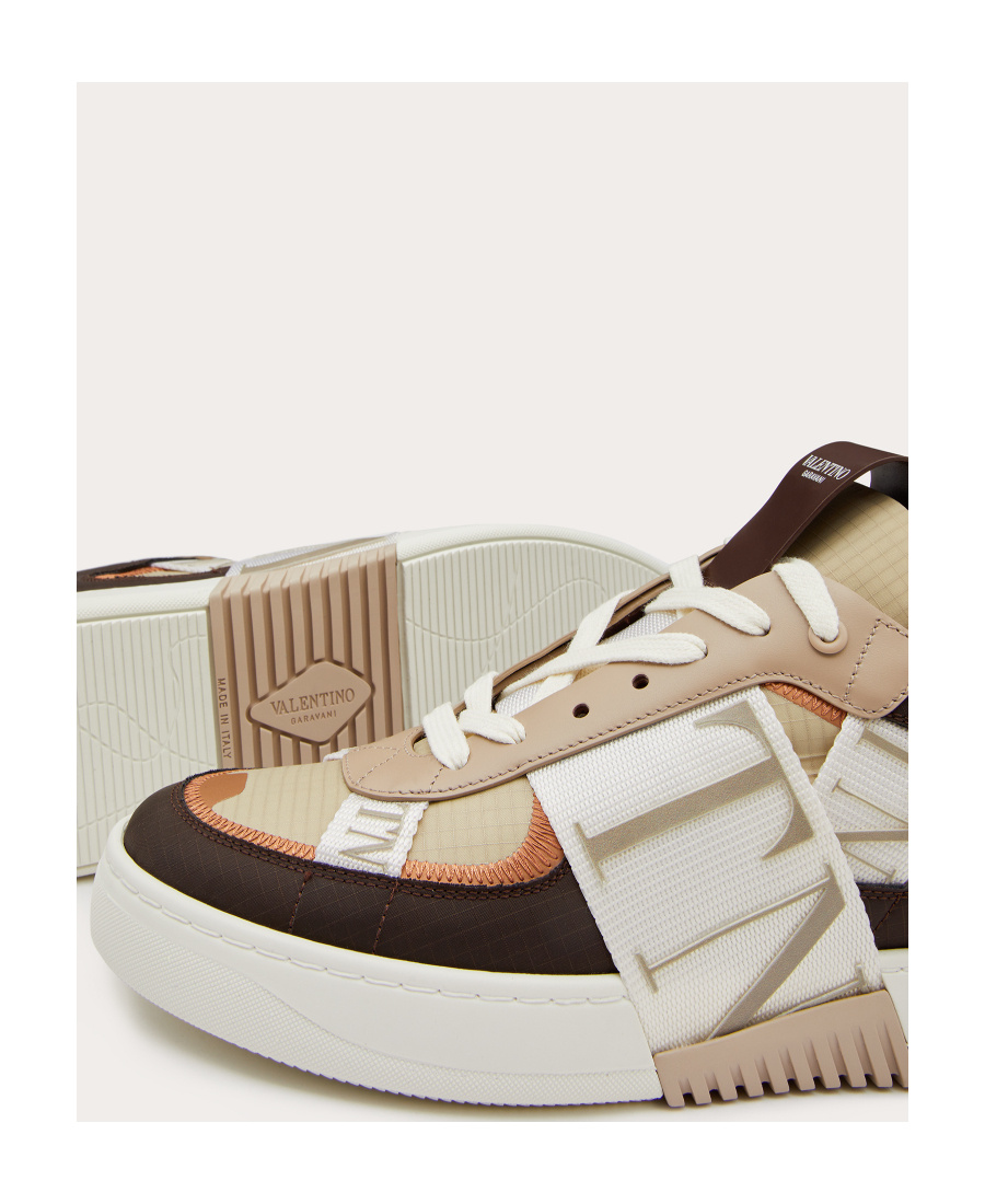 VALENTINO GARAVANI VALENTINO VL7N ROUND TOE LACE-UP SNEAKERS