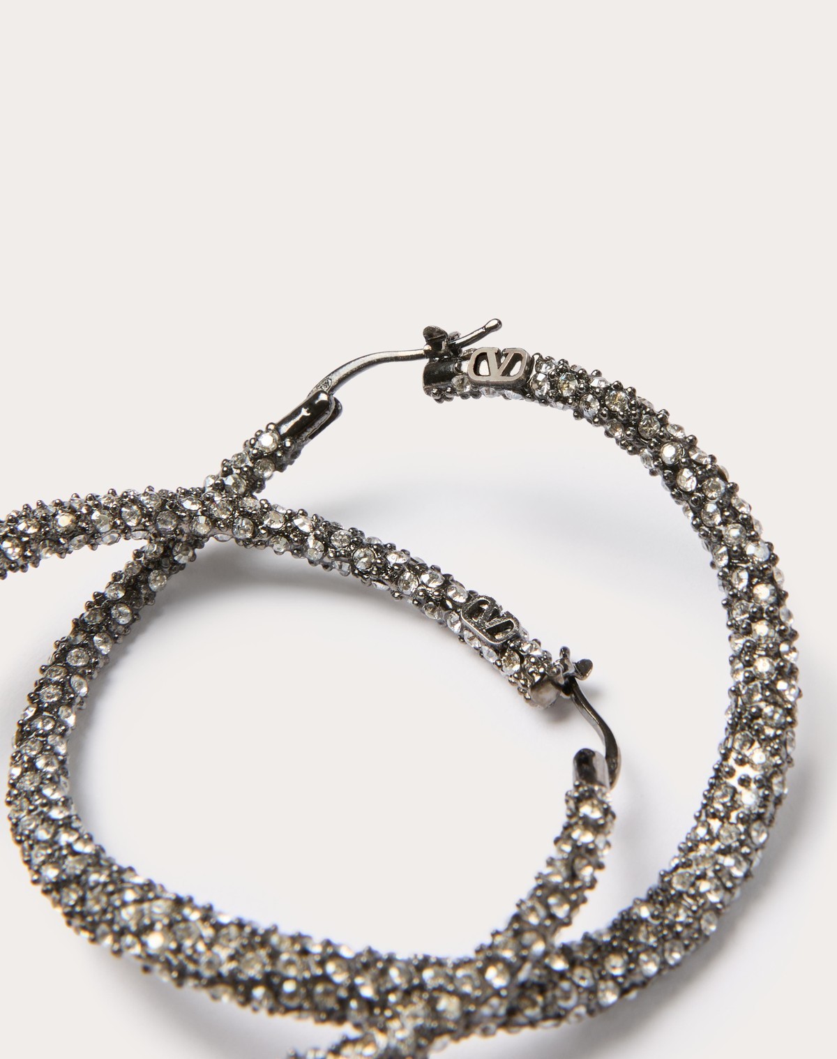 Valentino Shadowshine Metal Earrings In Black