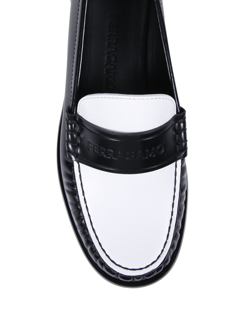 Ferragamo Irina Moccasins In Brushed Leather In Black