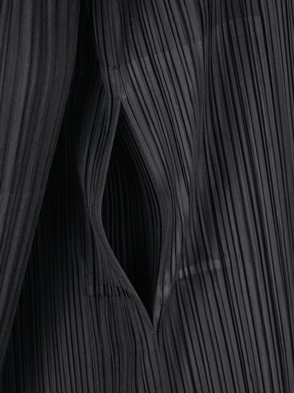Issey Miyake Pleated Cardigan In Black