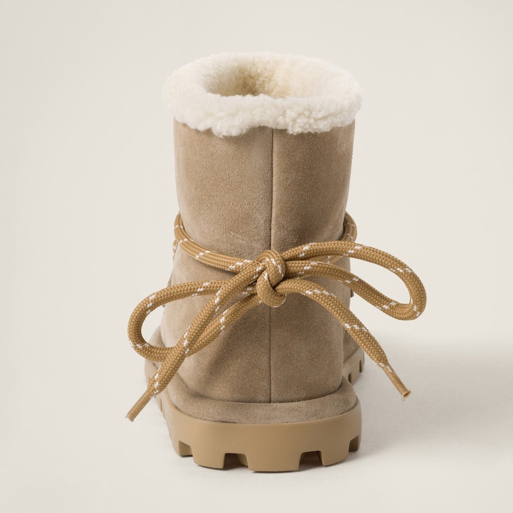 Miu Miu Round-headed Short Boots In Nude