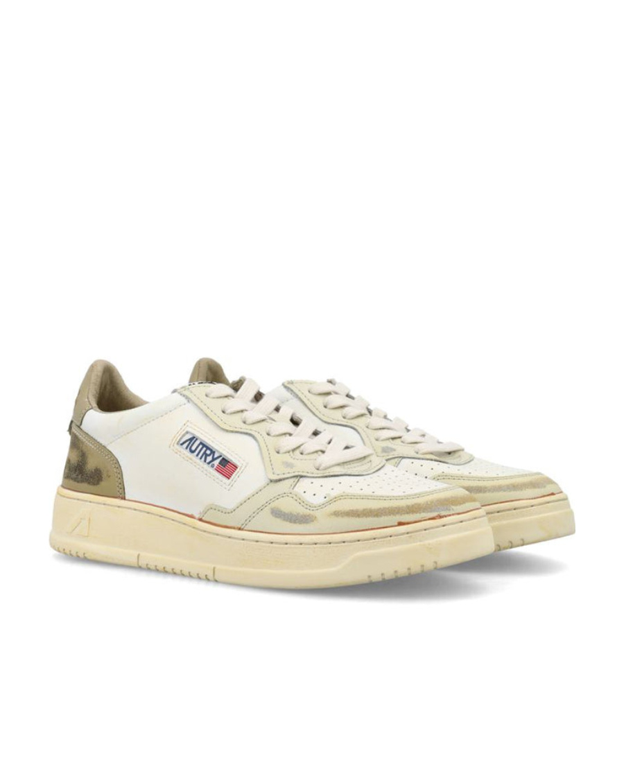 Autry Sup Vint Low In White