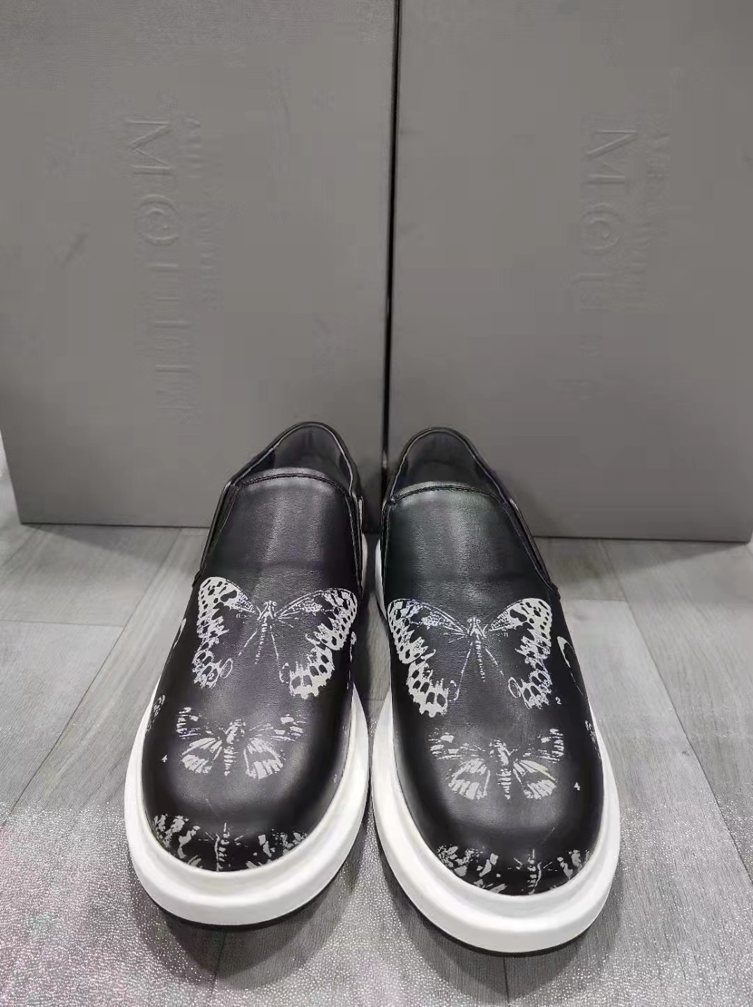 Alexander Mcqueen Butterfly Printed Sneakers In Black