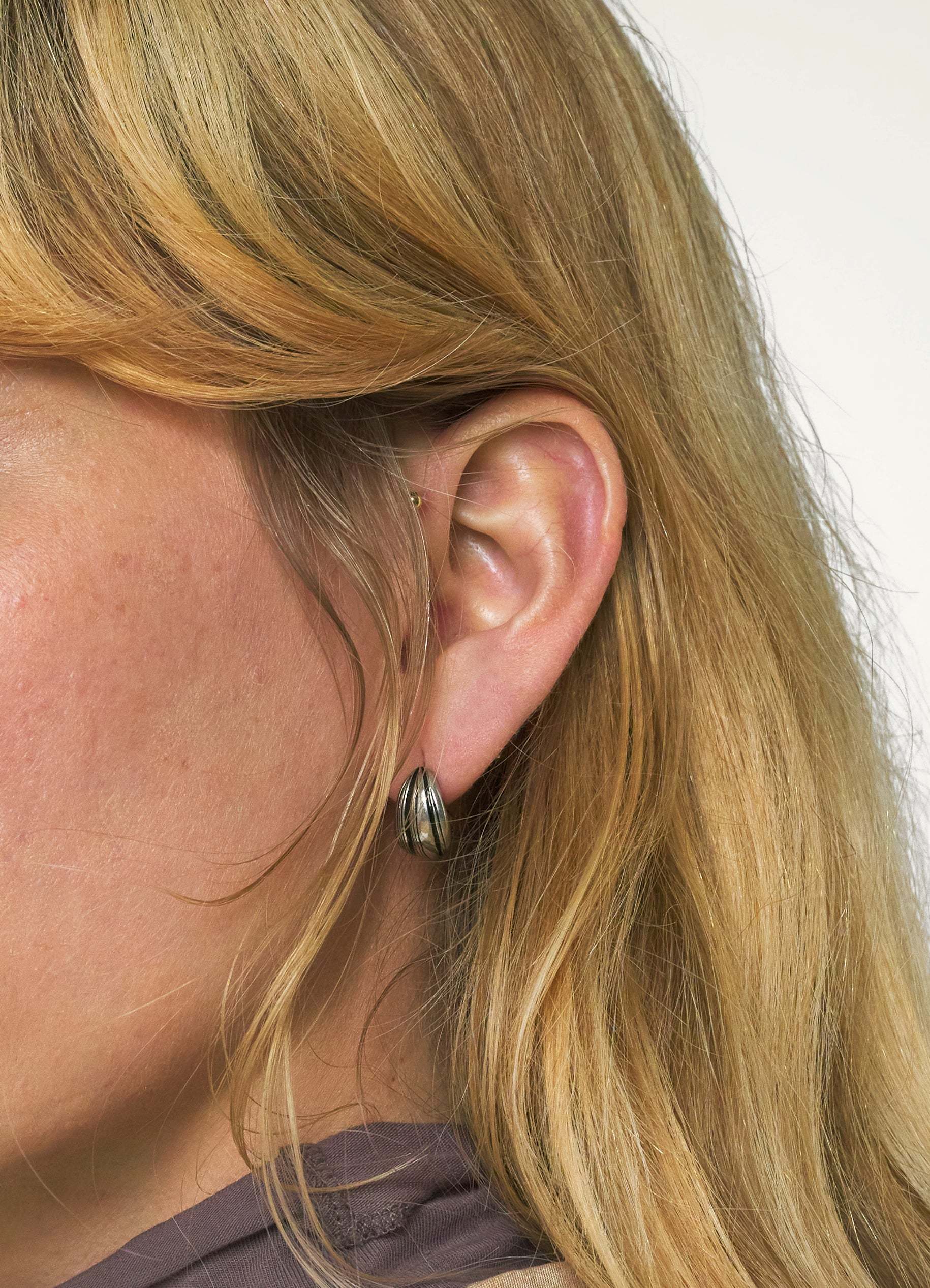 Lemaire Girasol Striped Earrings In Gray