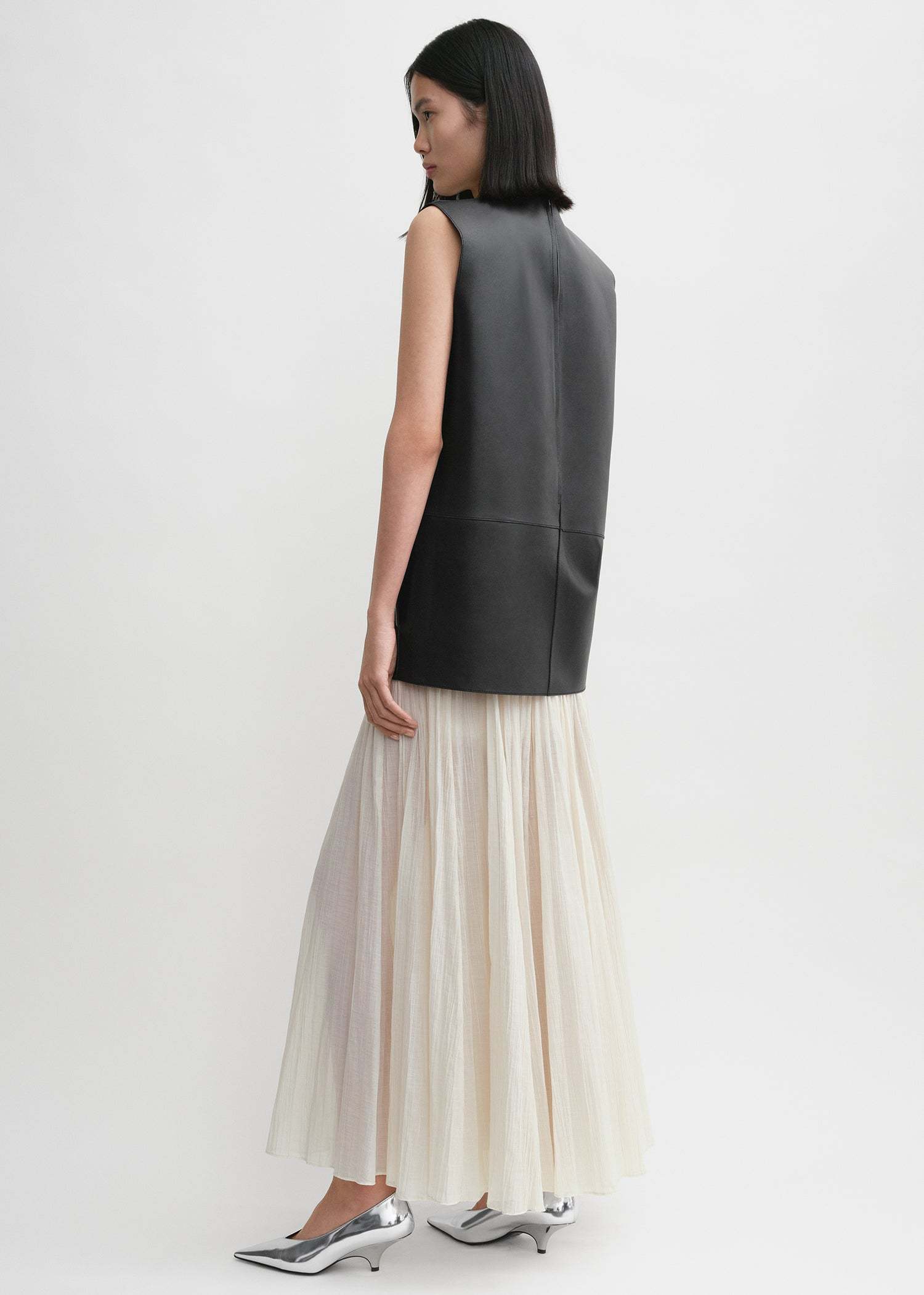 Totême Leather Sleeveless Top In Black