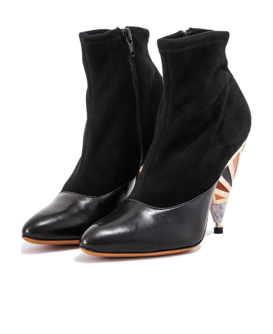 Givenchy Round Head Boot In Black