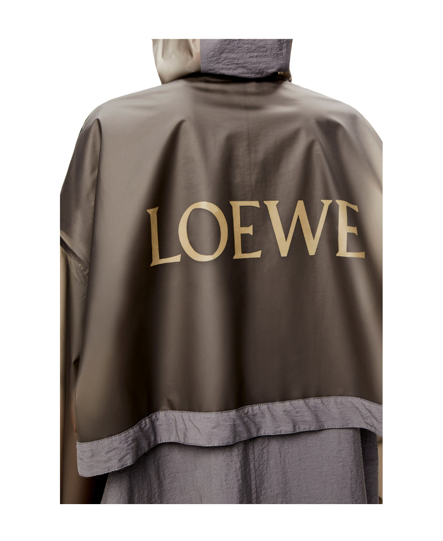 LOEWE LOGO-PRINT PANELLED HOODED COAT 