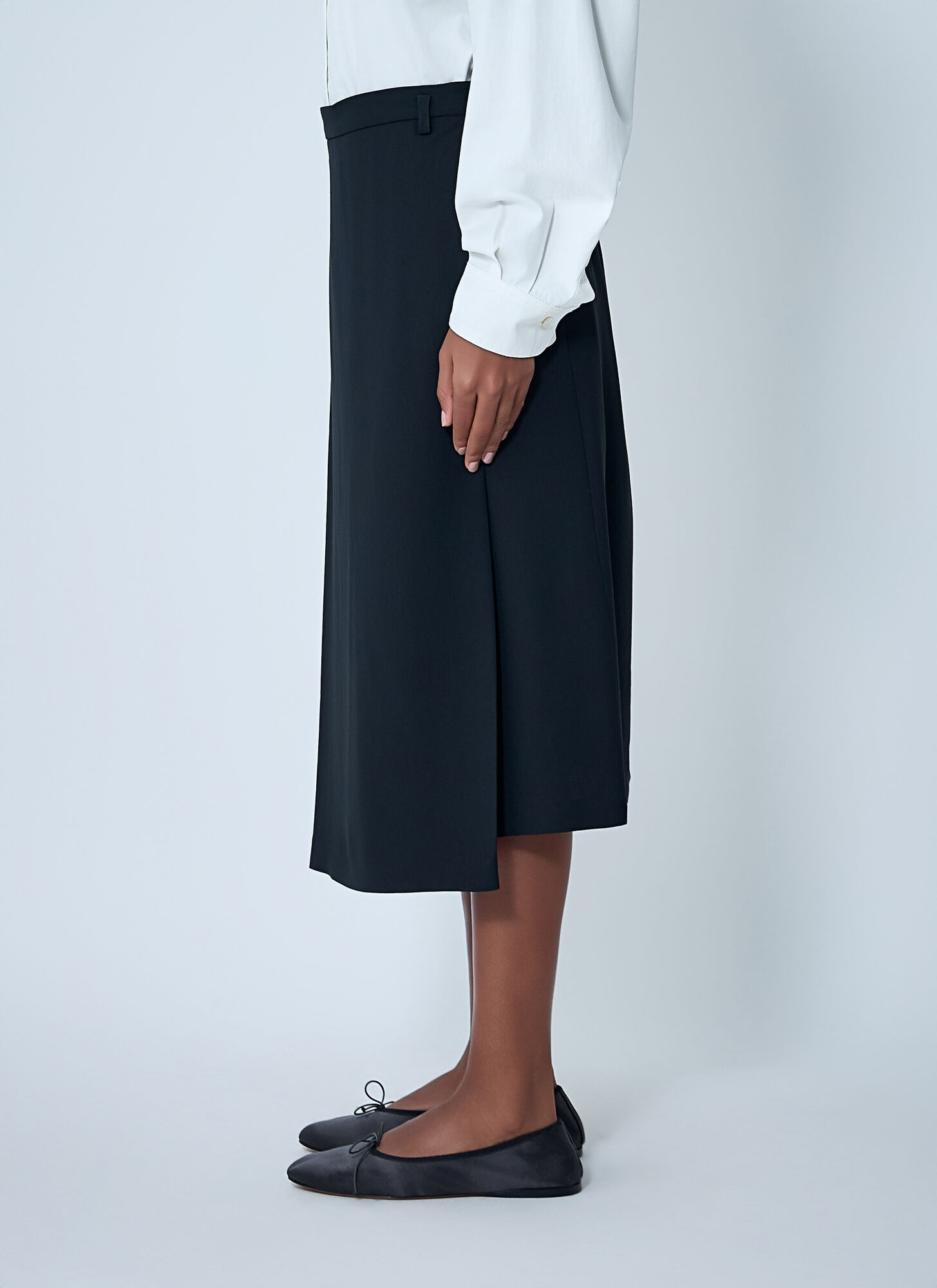 The Row Azarion Skirt In Black