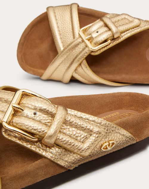 Valentino Garavani Fussfriend Slide Sandal In Metallic Grainy Calfskin 30mm Woman Gold 42 In Nude