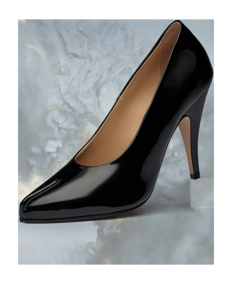 Maison Margiela Tabi Pointed Split-toe High Heels In Black