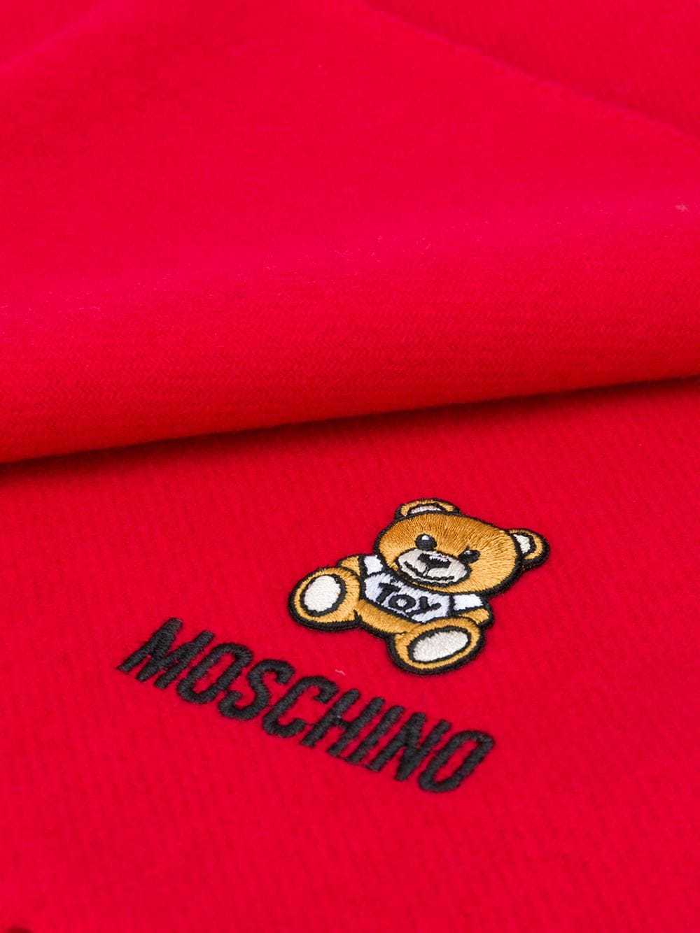 Moschino Logo-embroidered Fringed Scarf In Red