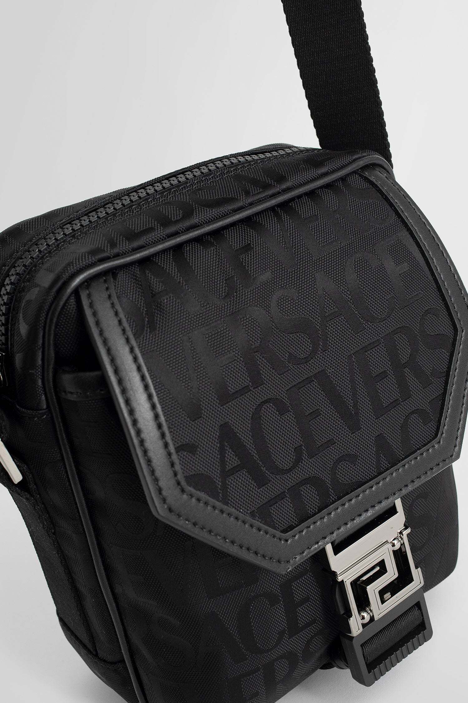 Versace Logo-print Messenger Bag In Black