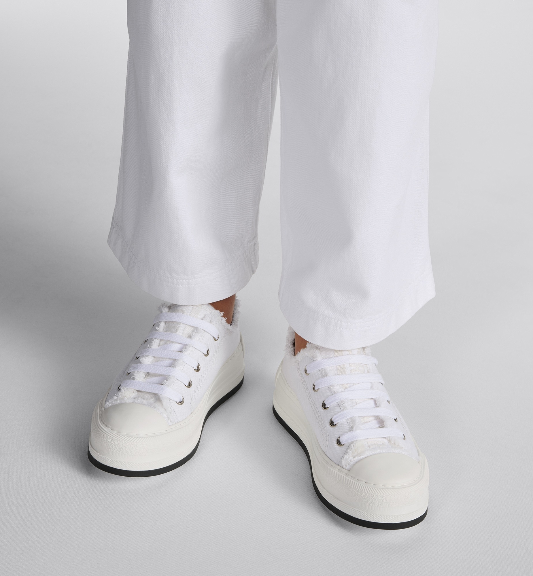 Dior Walk N Lace-up Casual Sneakers In White