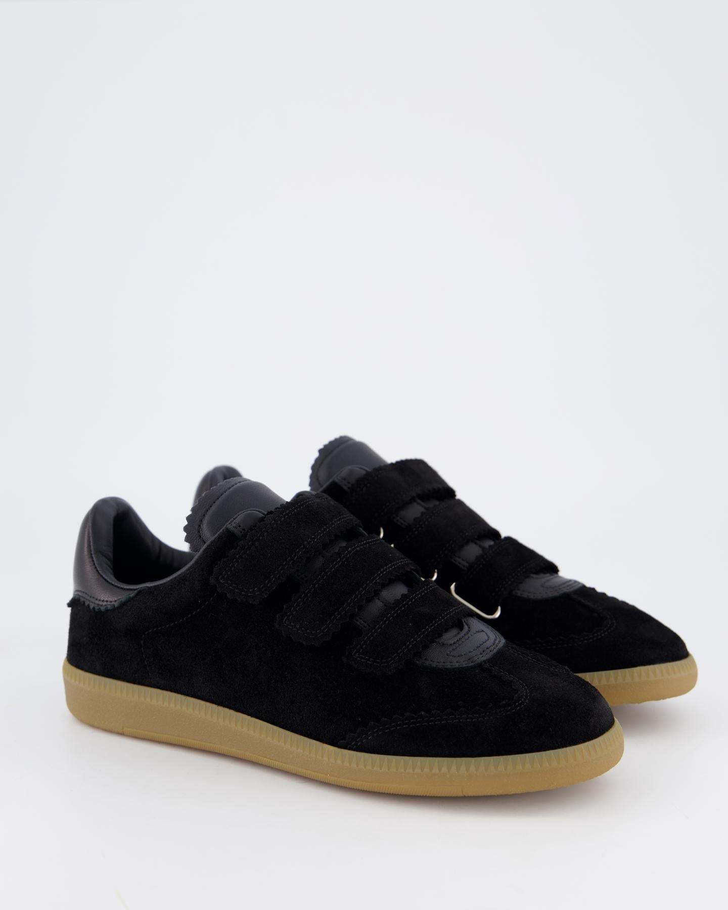 Isabel Marant Round-toe Low-top Casual Shoes In Black