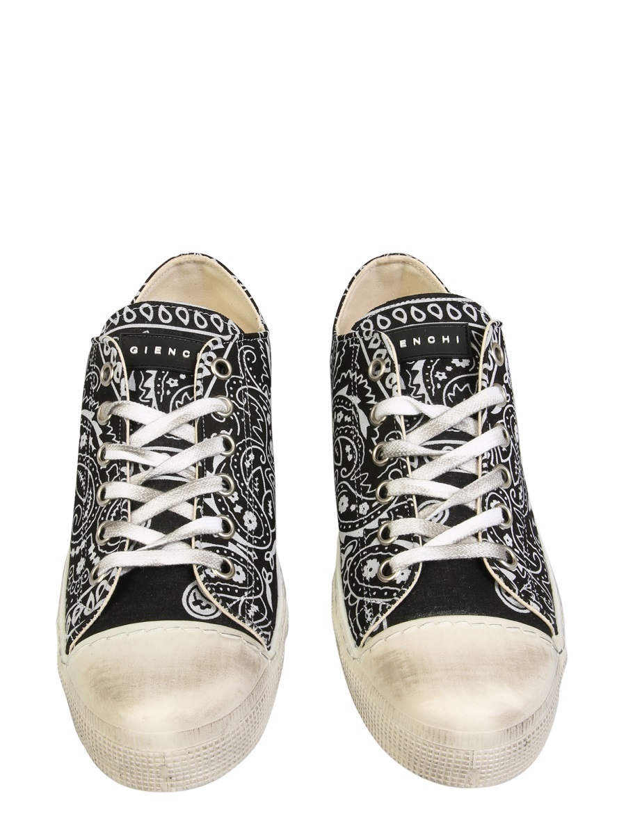 Gienchi Jean Michel Low Sneakers In White