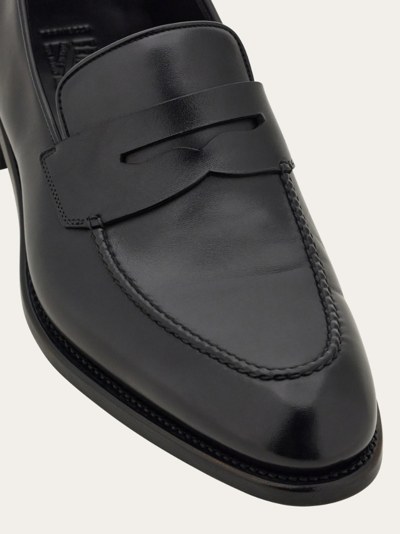 Ferragamo Tramezza Penny Loafer In Black