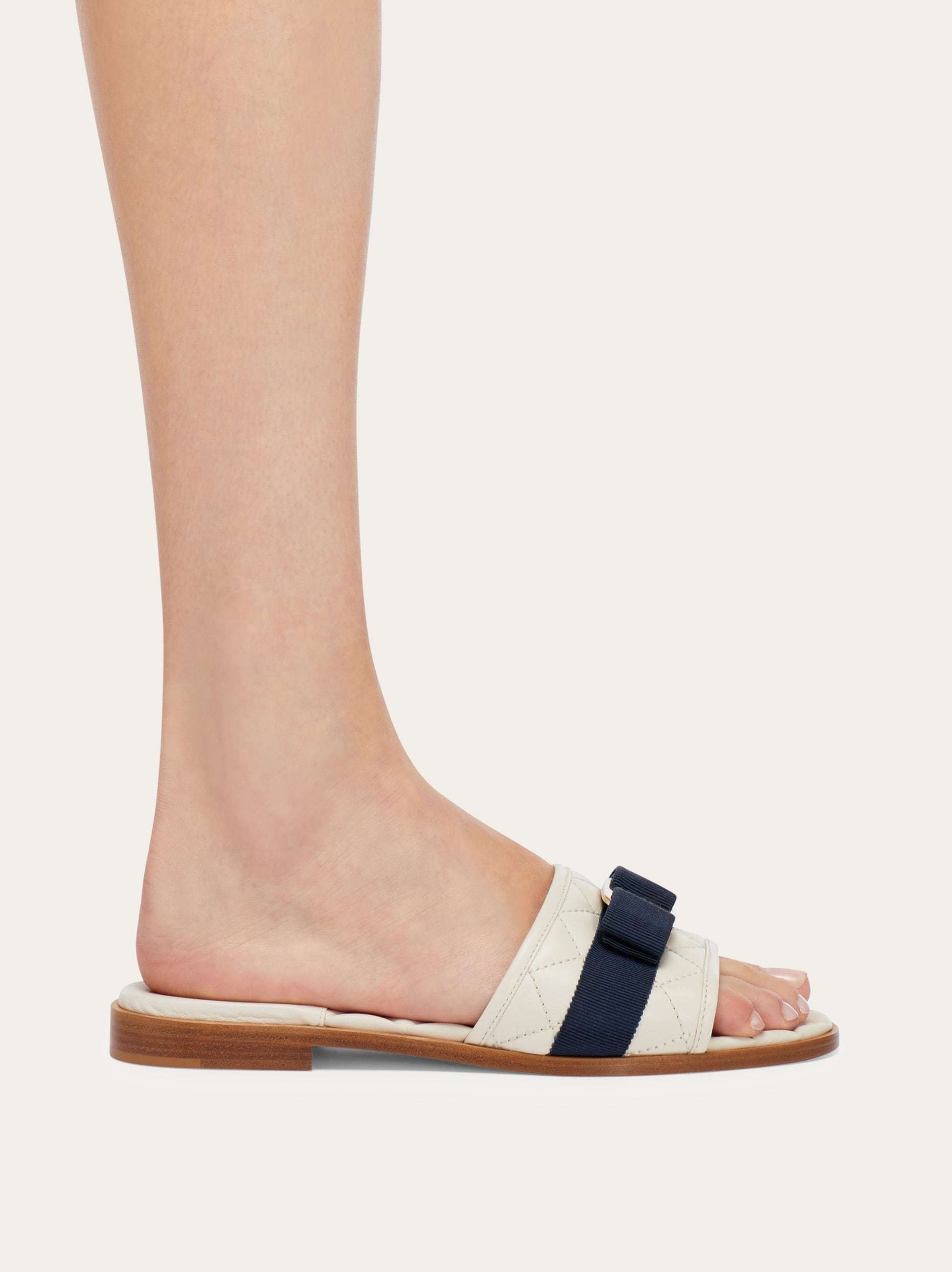 Shop Ferragamo Contrast-color Quilted Slippers In Nude